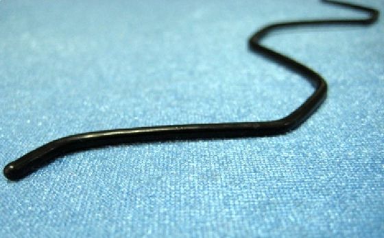 2mm の直径、2000mm の構造スチールのプロフィールのための長いジグザグ形ワイヤー