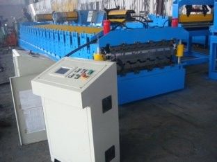 IBRのためのカスタマイズされた380V 50Hzの二重層は機械を形作るロールを&Corrugated