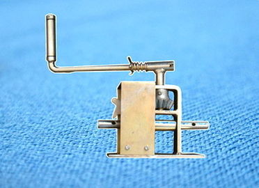50Nm は鋼鉄温室の換気装置の鋳造の円錐形ギヤが付いている手動ギヤ ボックスに電流を通しました
